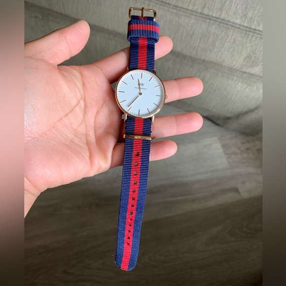Daniel Wellington Classic Oxford Watch EUC - Picture 8 of 15
